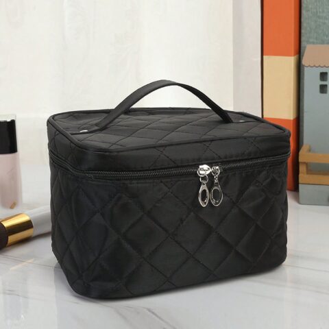 1pc Black Portable Large Capacity Waterproof Makeup Bag For Women Girls